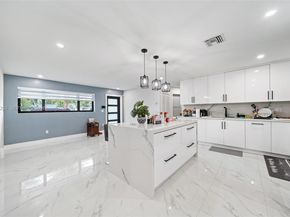 7874 NW 175th St, Hialeah FL 33015