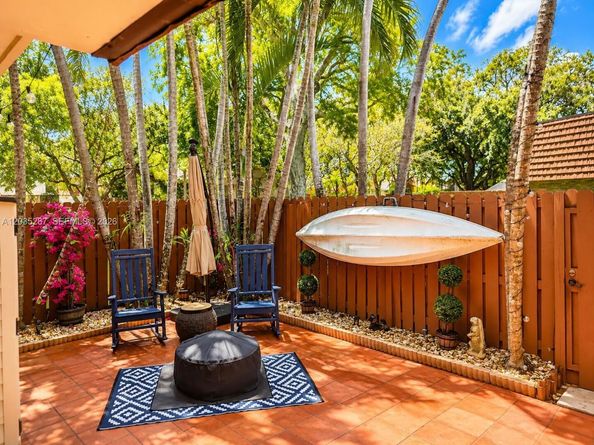 2589 Garden 2589, Hollywood FL 33026