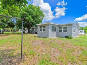 3781 NW 192nd St, Miami Gardens FL 33055