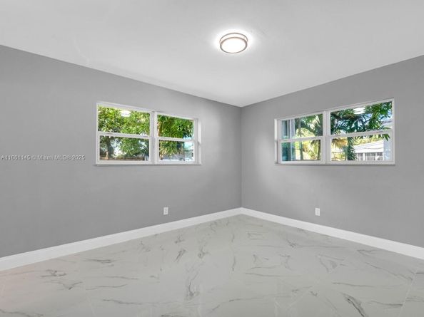 3781 NW 192nd St, Miami Gardens FL 33055