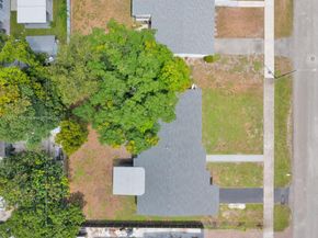 3781 NW 192nd St, Miami Gardens FL 33055