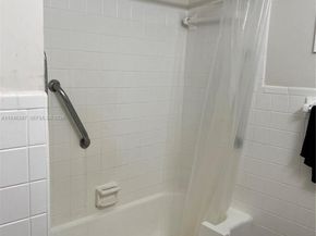 Undisclosed Address #A11946267, Hollywood FL 33020