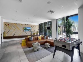 121 NE 34th St 1904, Miami FL 33137