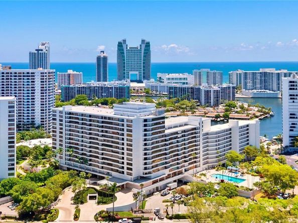 2500 Parkview Dr 1214, Hallandale Beach FL 33009