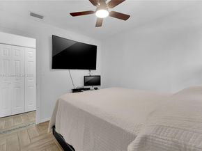 4390 SW 24th St, Fort Lauderdale FL 33317
