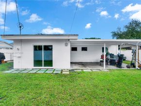 4390 SW 24th St, Fort Lauderdale FL 33317