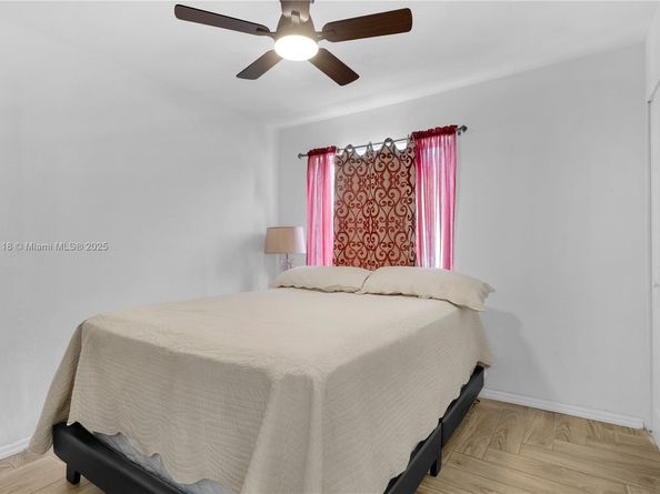 4390 SW 24th St, Fort Lauderdale FL 33317
