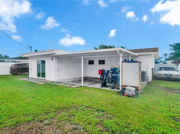 4390 SW 24th St, Fort Lauderdale FL 33317