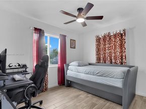 4390 SW 24th St, Fort Lauderdale FL 33317