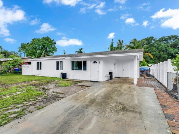 4390 SW 24th St, Fort Lauderdale FL 33317