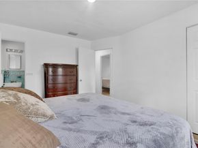 4390 SW 24th St, Fort Lauderdale FL 33317