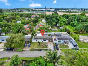 4390 SW 24th St, Fort Lauderdale FL 33317
