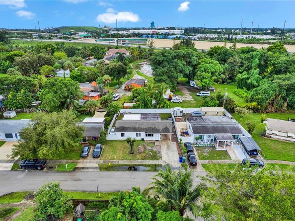 4390 SW 24th St, Fort Lauderdale FL 33317