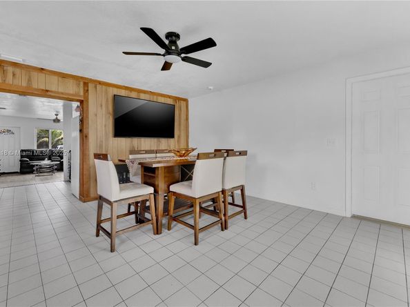 4390 SW 24th St, Fort Lauderdale FL 33317