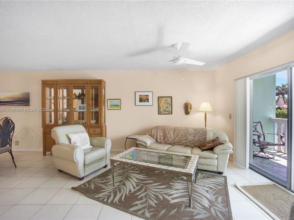 421 S Lakeside Dr 10, Other City - In The State Of Florida FL 33460