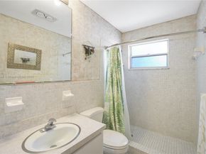 421 S Lakeside Dr 10, Other City - In The State Of Florida FL 33460