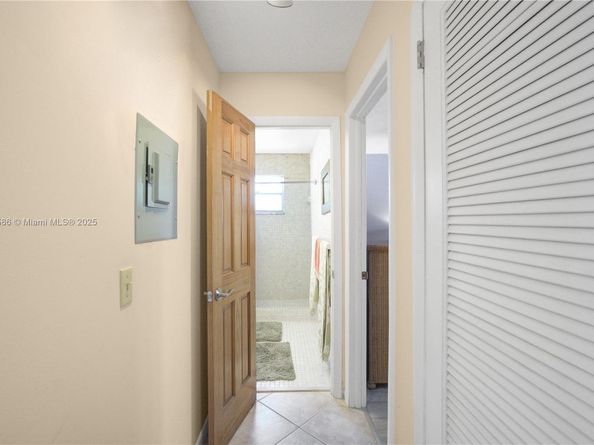421 S Lakeside Dr 10, Other City - In The State Of Florida FL 33460