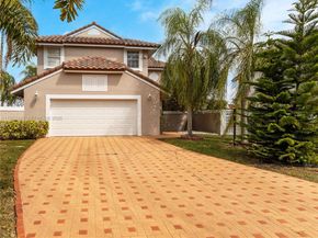 10465 NW 46th St, Doral FL 33178