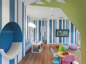 4100 Island Blvd PH1, Aventura FL 33160