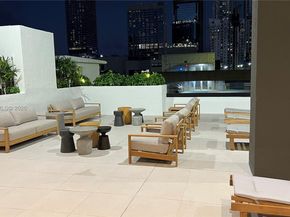 225 N Miami Ave 212, Miami FL 33128