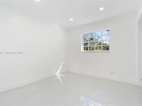 1360 SW 6th Ter, Deerfield Beach FL 33441