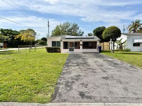 1698 NE 177th St, North Miami Beach FL 33162