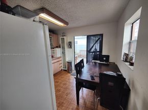 945 NW 19th Ave, Miami FL 33125