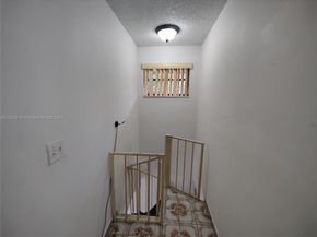 945 NW 19th Ave, Miami FL 33125
