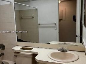 18965 NW 62nd Ave 202, Hialeah FL 33015