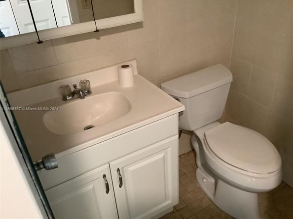 60 Windsor C 60, West Palm Beach FL 33417