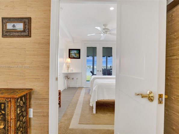 2160 Ibis Isle Rd 3, Palm Beach FL 33480