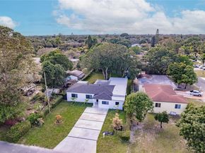 14324 Garden Dr, Miami FL 33168