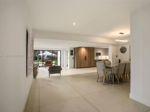 14324 Garden Dr, Miami FL 33168