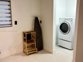 14324 Garden Dr, Miami FL 33168