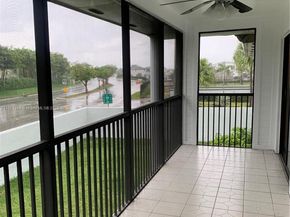 469 NE 207th Ln 207, Miami FL 33179