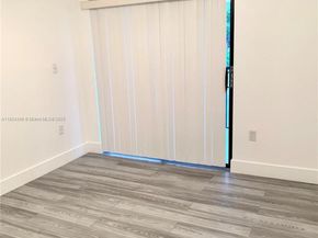 469 NE 207th Ln 207, Miami FL 33179