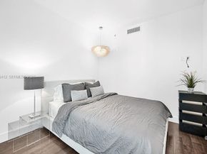 92 SW 3rd St 4806, Miami FL 33130