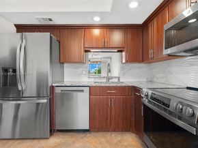 7640 NW 18th St 301, Margate FL 33063