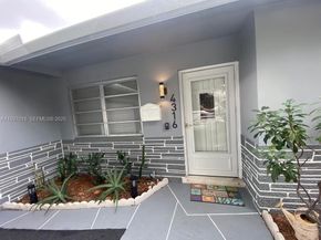 4316 Jackson St, Hollywood FL 33021