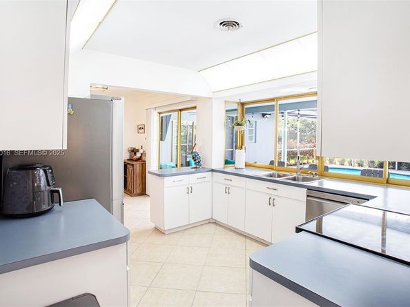 4316 Jackson St, Hollywood FL 33021