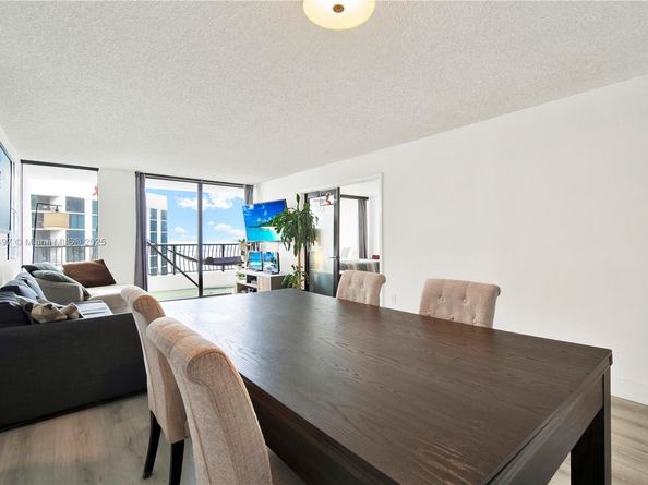 555 NE 15th St 31E, Miami FL 33132
