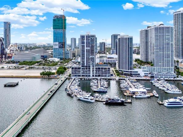 555 NE 15th St 31E, Miami FL 33132