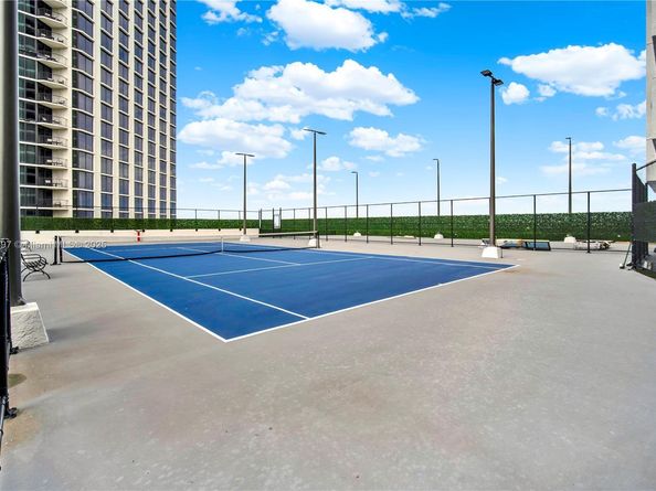 555 NE 15th St 31E, Miami FL 33132