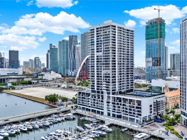 555 NE 15th St 31E, Miami FL 33132