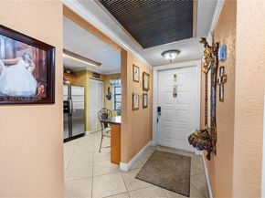 901 Colony Point Cir 503, Pembroke Pines FL 33026