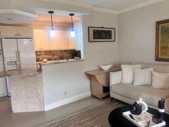 618 Fanshaw O 618, Boca Raton FL 33434