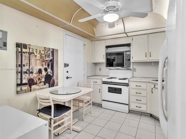 1865 S Ocean Dr 10B, Hallandale Beach FL 33009