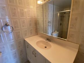 851 Three Islands Blvd 512, Hallandale Beach FL 33009