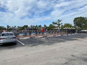 851 Three Islands Blvd 512, Hallandale Beach FL 33009