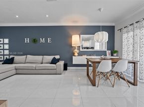 21474 SW 85th Path, Cutler Bay FL 33189